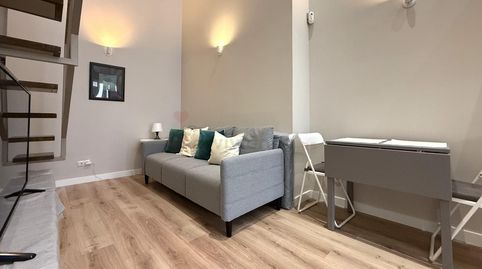 Foto 4 de Dúplex de alquiler en De San Benito, Almenara -Ventilla, Madrid Capital