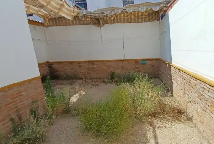 Jardín de Casa o chalet en venta en Sevilla con Aire acondicionado y Balcón