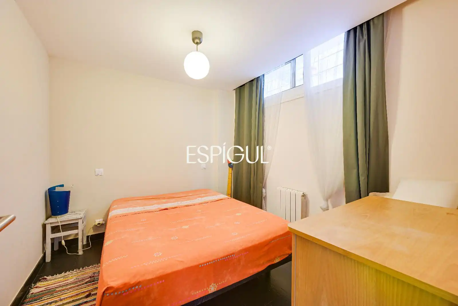 Dormitori de Casa o xalet en venda en Cerdanyola del Vallès amb Calefacció, Parquet i Terrassa