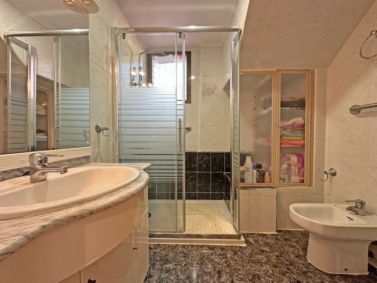 Baño de Casa o chalet en venta en Paterna con Aire acondicionado, Jardín privado y Terraza