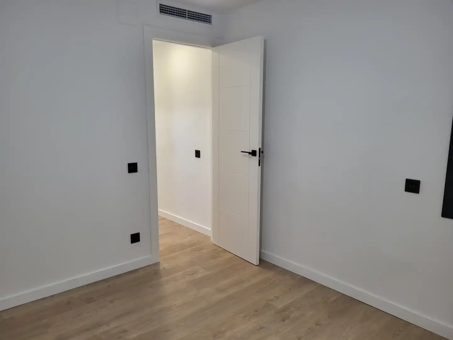 Wohnung zum Verkauf in Carrer Verge de Montserrat, Catalunya - Fontetes
