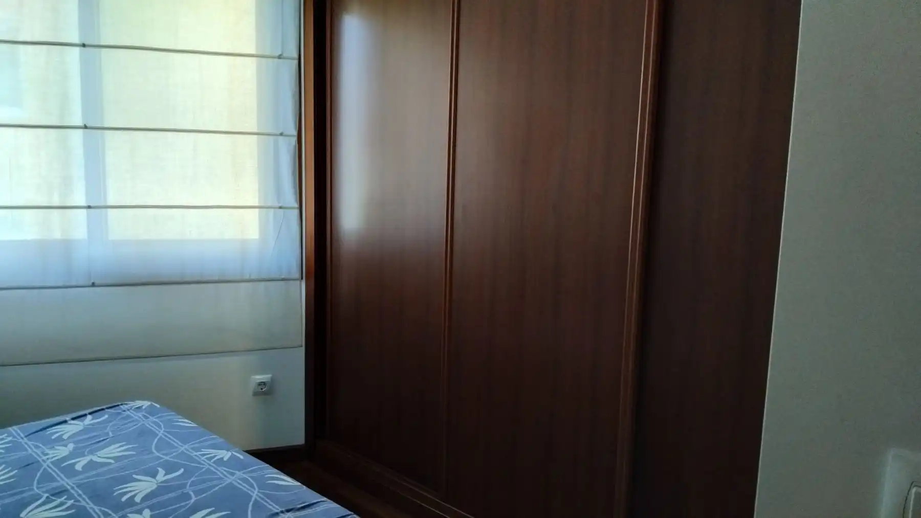 Habitación de Apartamento en venta en Ribeira con Calefacción, Trastero y Amueblado