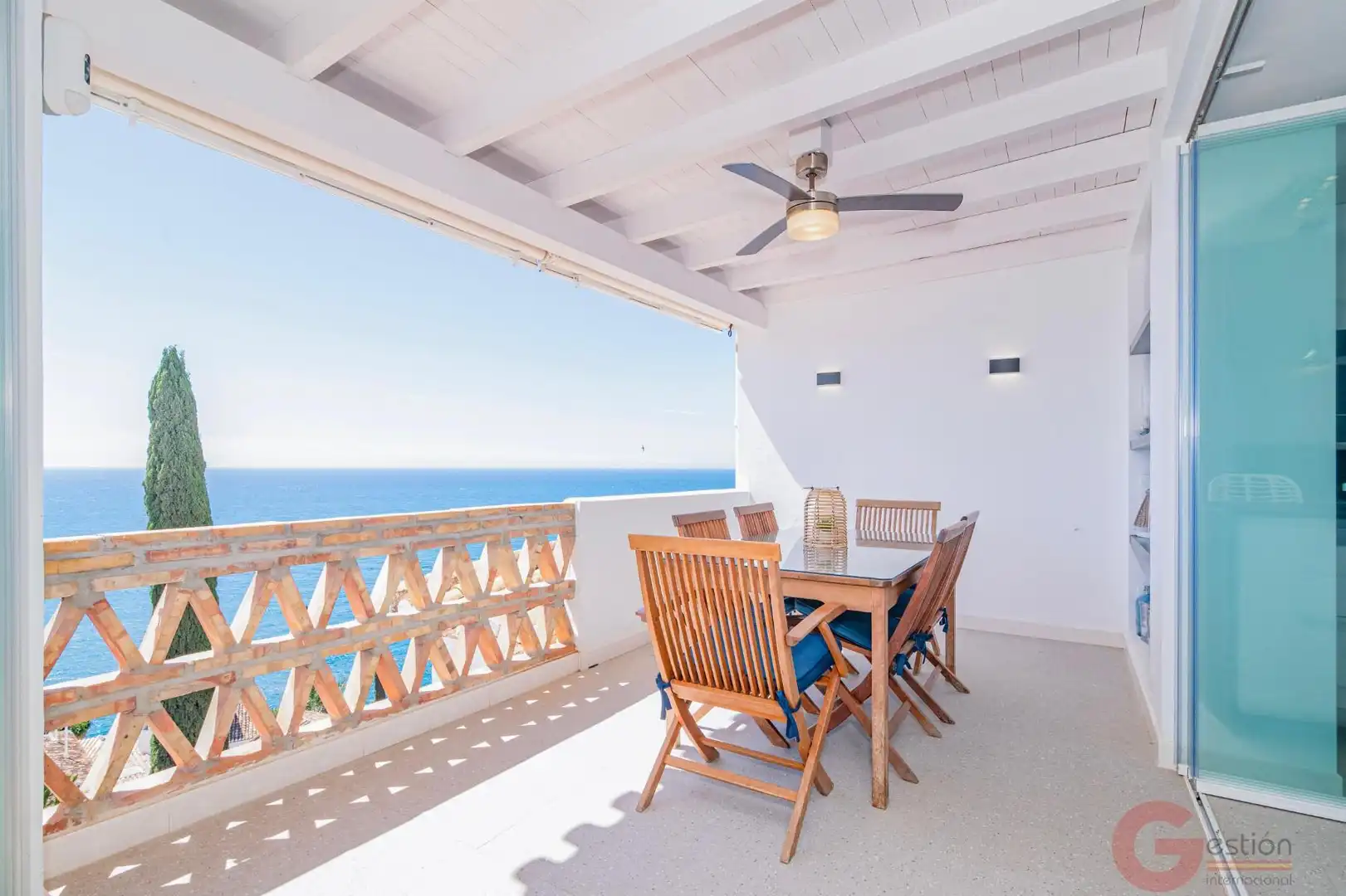 Houses for sale in Las Palomas