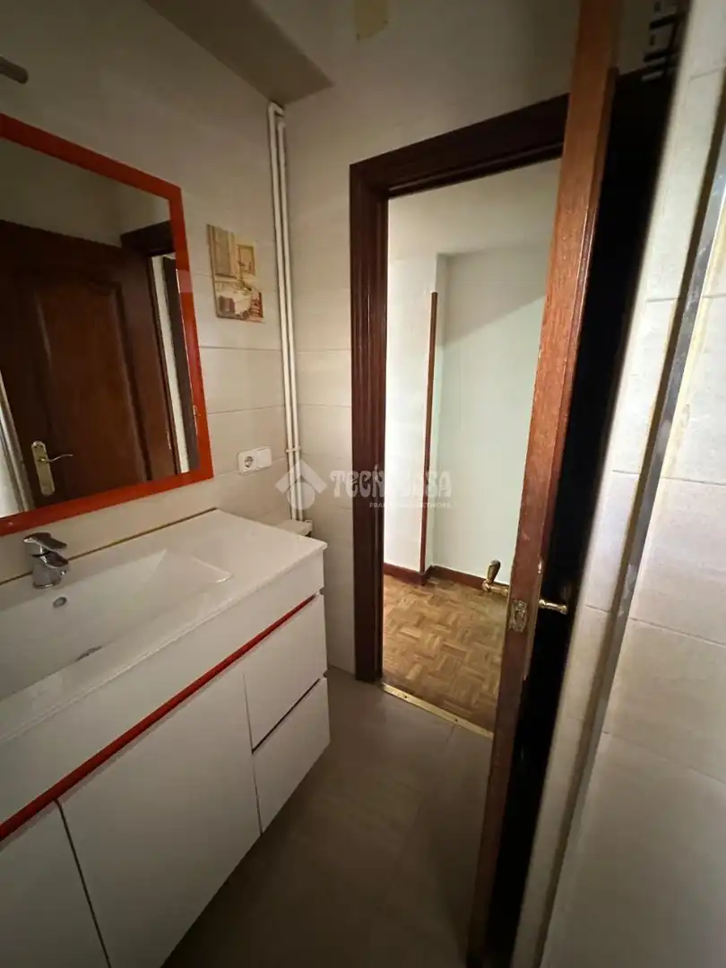 Bedroom of Flat for sale in Madrid  with Heating, Parquet flooring and Terrace