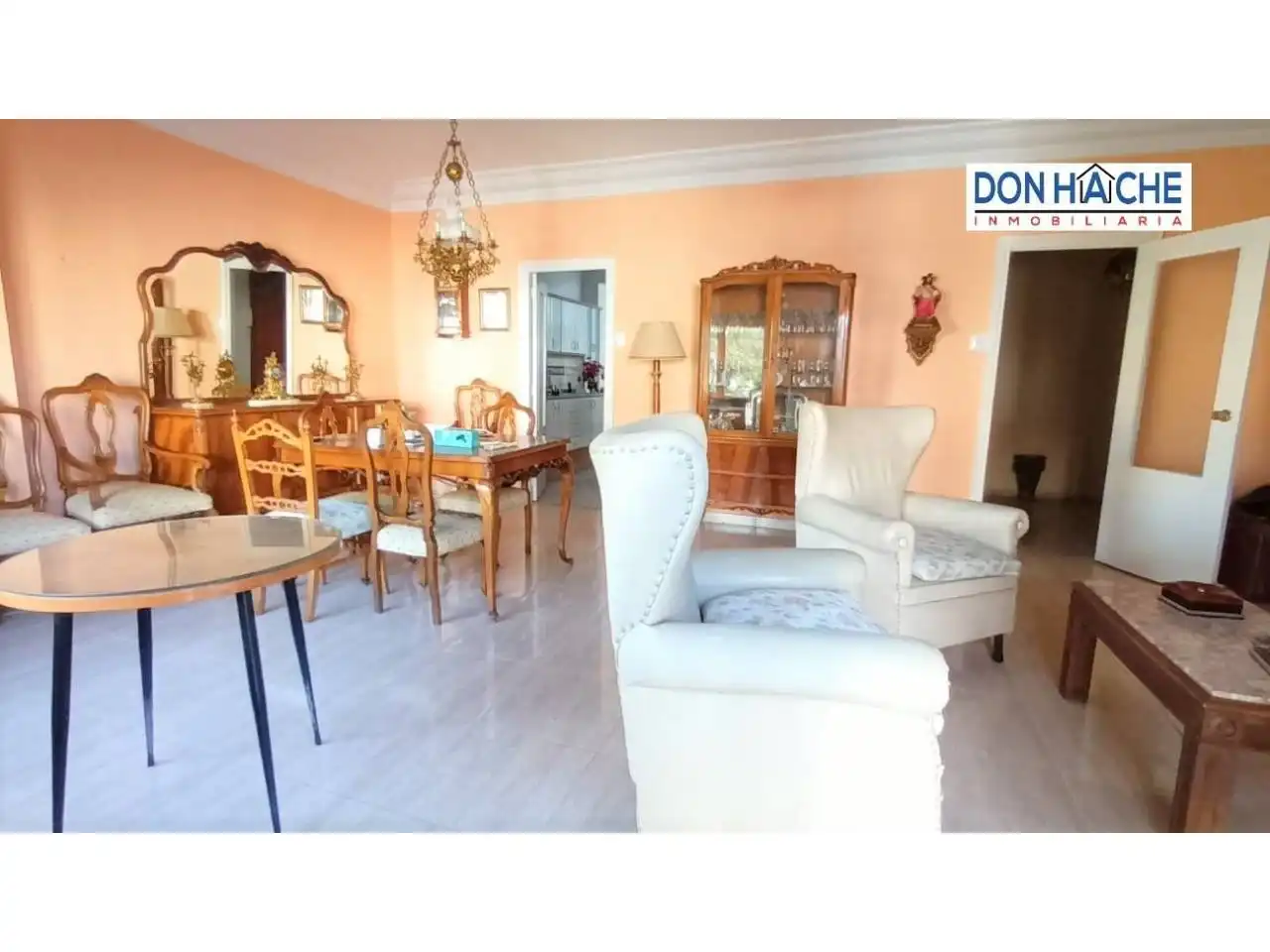 Local commercial à vendre à Rambla Mártir Santa Eulalia