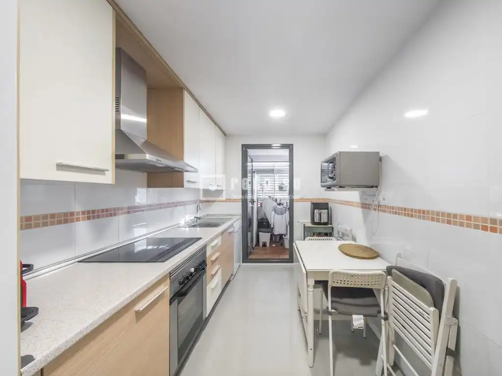 Cuina de Pis en venda en Alcorcón amb Aire condicionat, Calefacció i Jardí privat