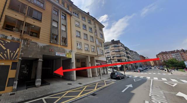 Garaje en Venta en Calle Fernando Vela, 16 en Milán - Pumarín