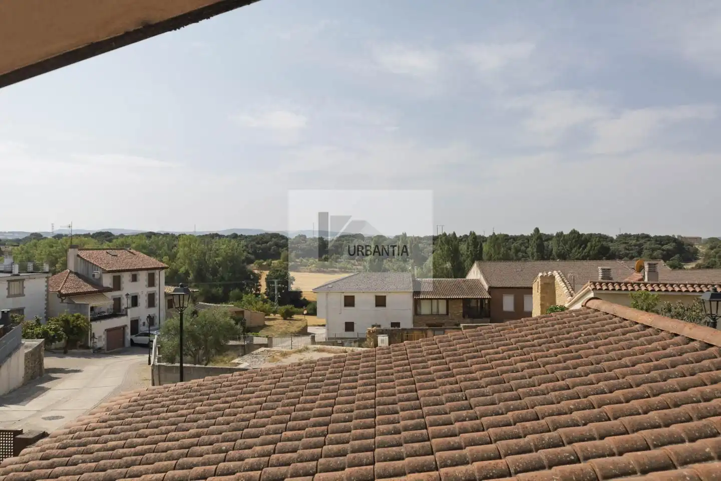 Vista exterior de Casa o xalet en venda en Olóriz / Oloritz amb Aire condicionat, Calefacció i Jardí privat