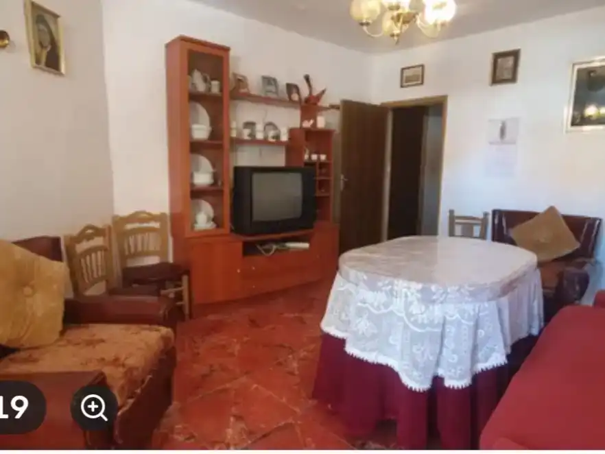 Sala d'estar de Casa adosada en venda en Lugros, Granada