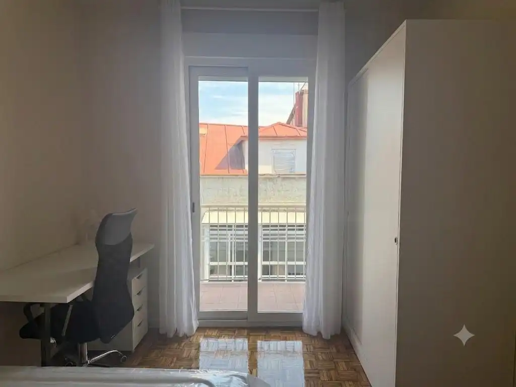 Schlafzimmer von Wohnung zur Miete in Ourense Capital  mit Heizung und Balkon
