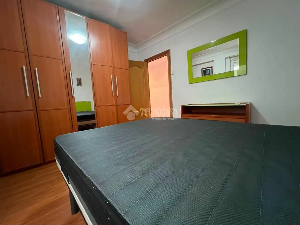 Bedroom of Flat for sale in Zaragoza