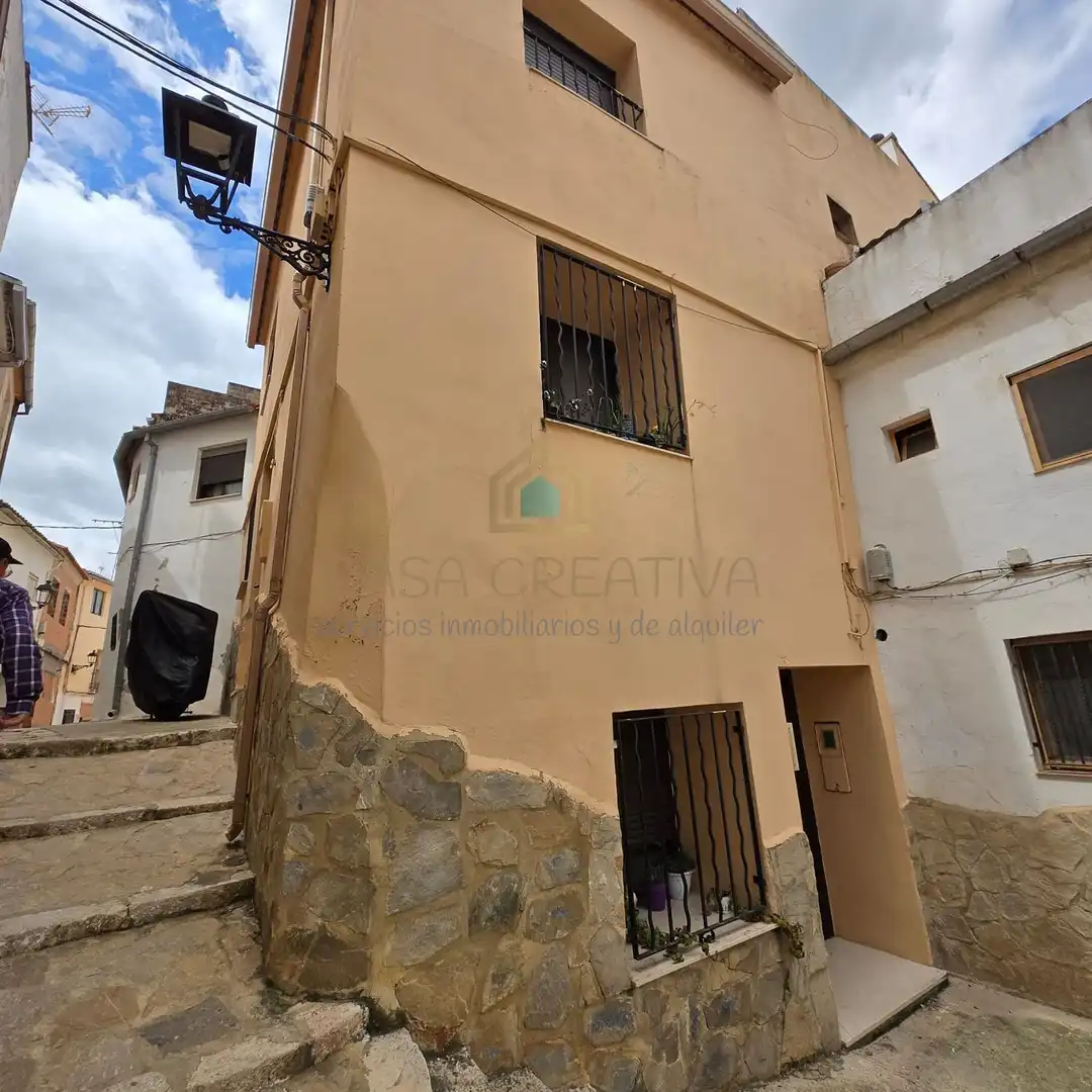 Vista exterior de Casa o xalet en venda en Mogente / Moixent amb Aire condicionat, Terrassa i Traster