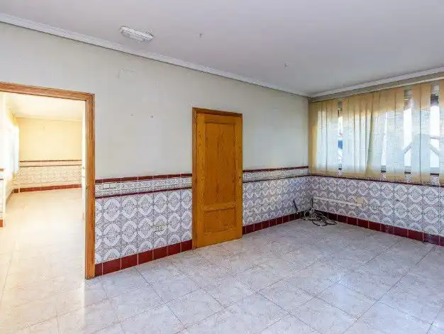 Local en venta en Fuensalida