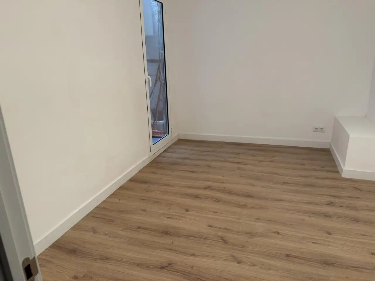 Flat for sale in Terrassa  with Air Conditioner, Parquet flooring and Furnished