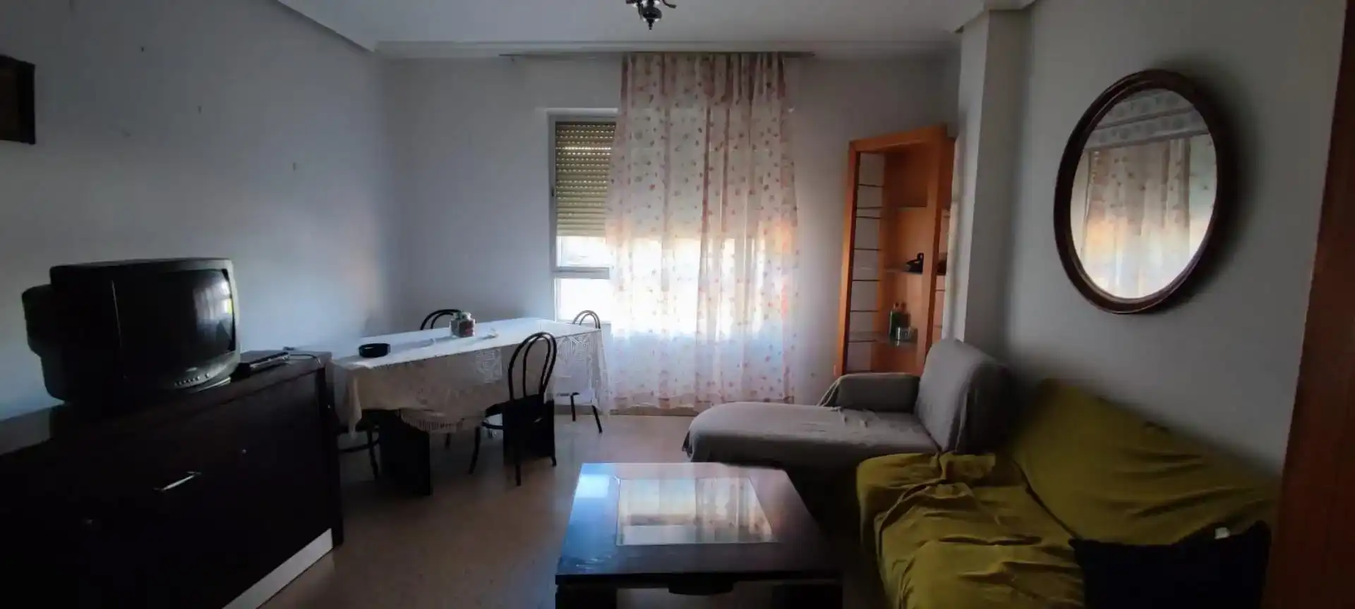 Sala d'estar de Pis en venda en Villarrobledo amb Balcó