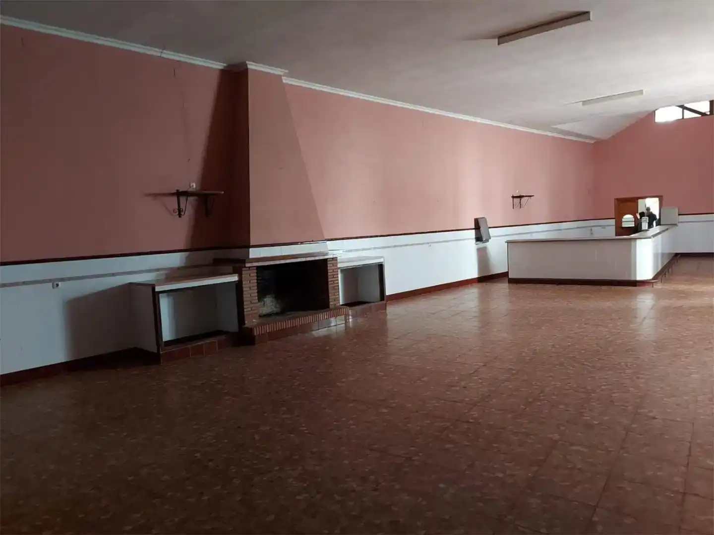 Nave industrial en venta en Higuera de la Sierra