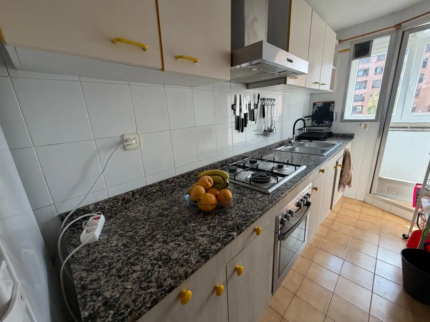 Cocina de Piso para compartir en Valencia con Aire acondicionado, Trastero y Amueblado