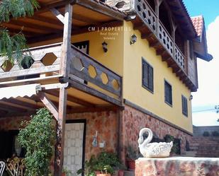 Vista exterior de Casa o xalet de lloguer en Manises amb Aire condicionat, Calefacció i Parquet