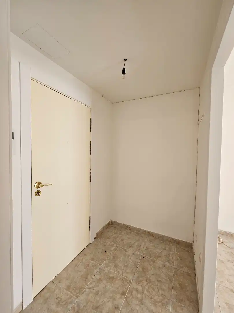 Wohnung zum Verkauf in Tarragona mit Klimaanlage, Terrasse und Ofen