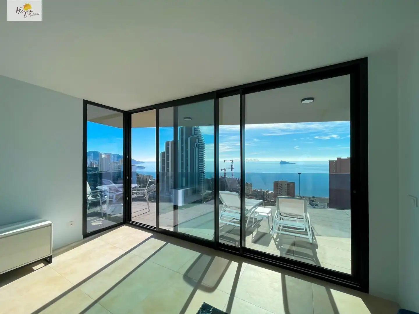 Appartement compact avec piscine à vendre à Avenida av.moralet