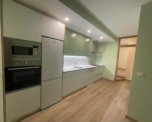 Kitchen of Flat to rent in  Córdoba Capital  with Air Conditioner, Parquet flooring and Oven