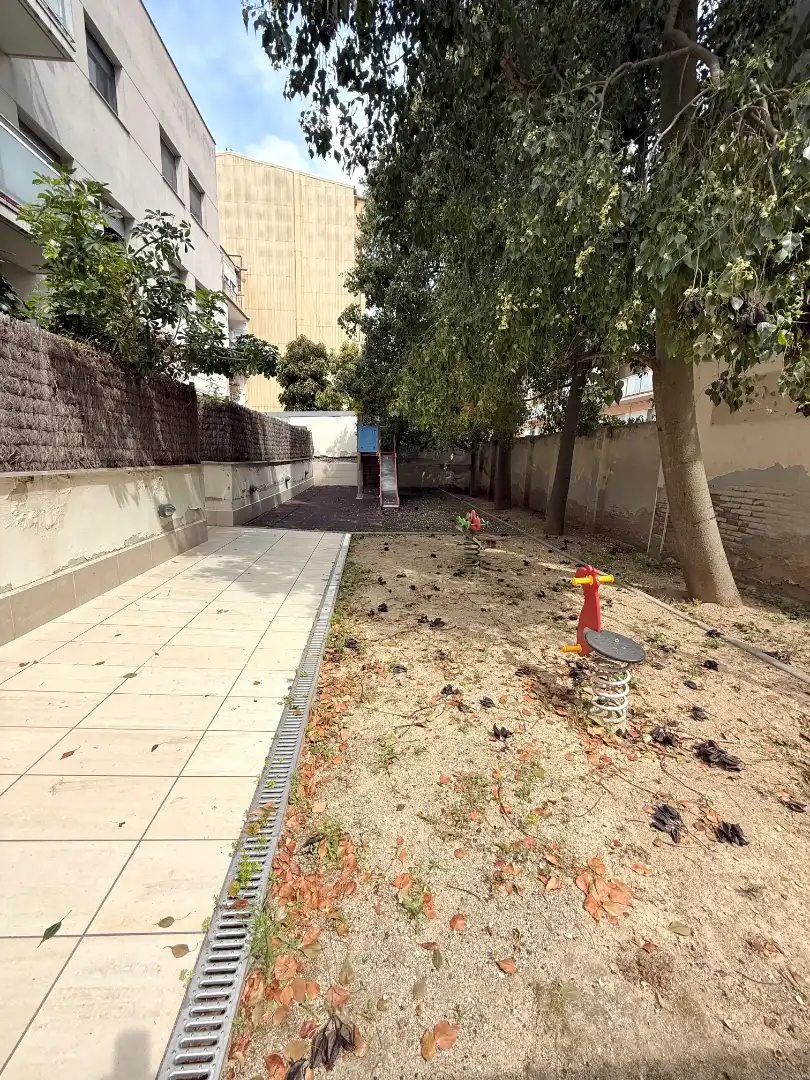 Garden of Flat for sale in L'Hospitalet de Llobregat  with Air Conditioner, Heating and Oven