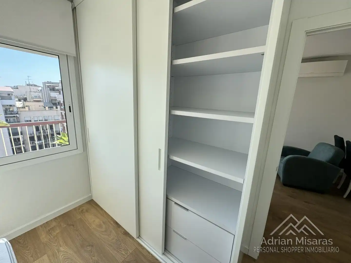 Habitación de Ático en venta en Barcelona con Aire acondicionado, Terraza y Amueblado