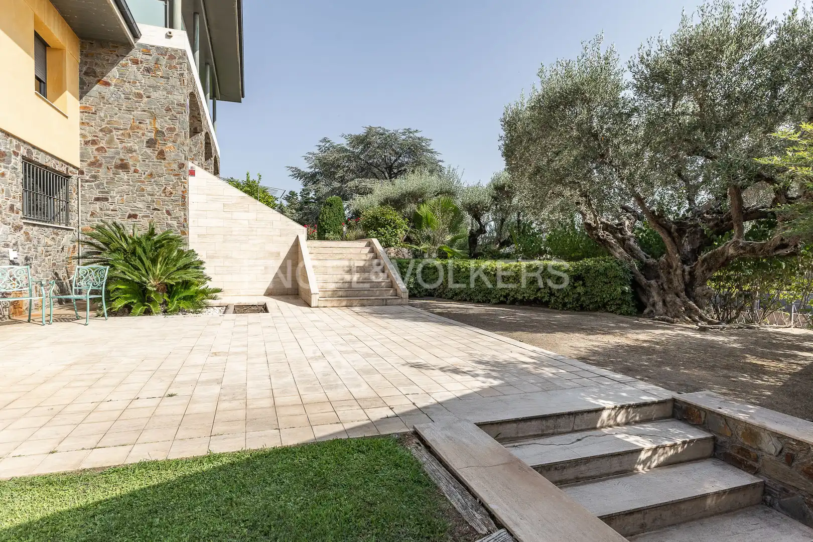 Jardín de Casa o chalet en venta en Canovelles con Aire acondicionado, Calefacción y Jardín privado
