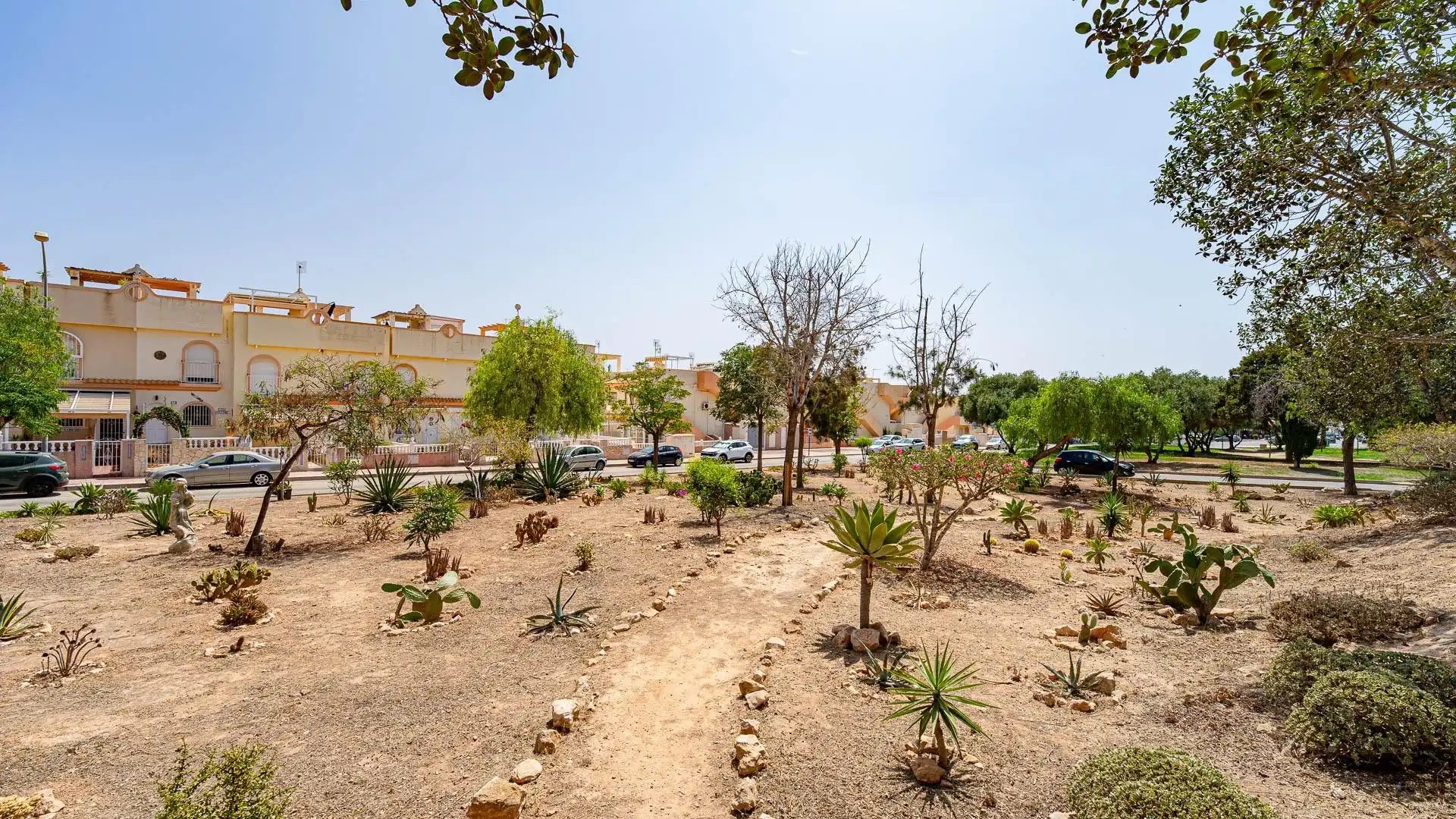 Casa o chalet en venta en Orihuela con Jardín privado, Amueblado y Piscina comunitaria