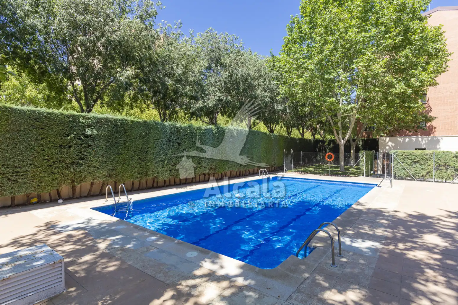 Piscina de Ático en venta en Alcalá de Henares con Aire acondicionado, Calefacción y Terraza