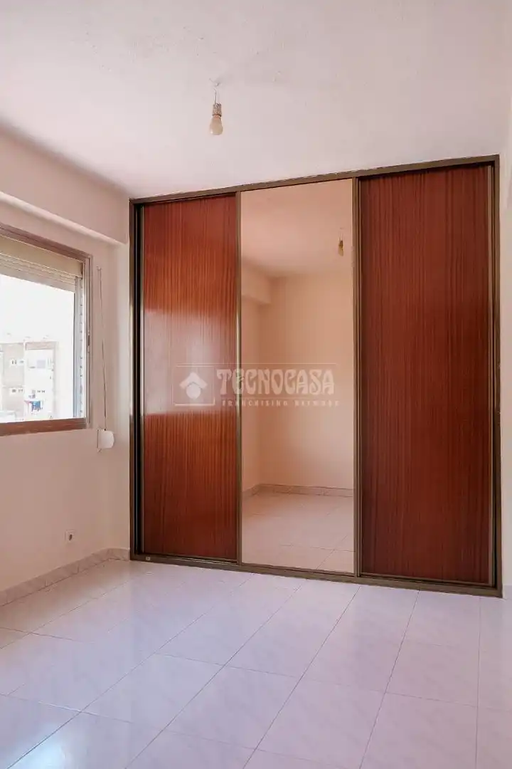 Habitación de Piso en venta en Madrid con Aire acondicionado y Calefacción