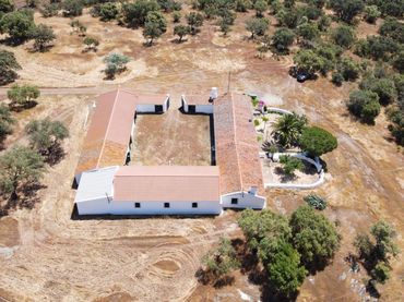Landhaus mit Garten zum Verkauf in Villanueva de los Castillejos