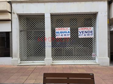 Local comercial en venda a Calle Gil Y Carrasco 3 24001 Leon