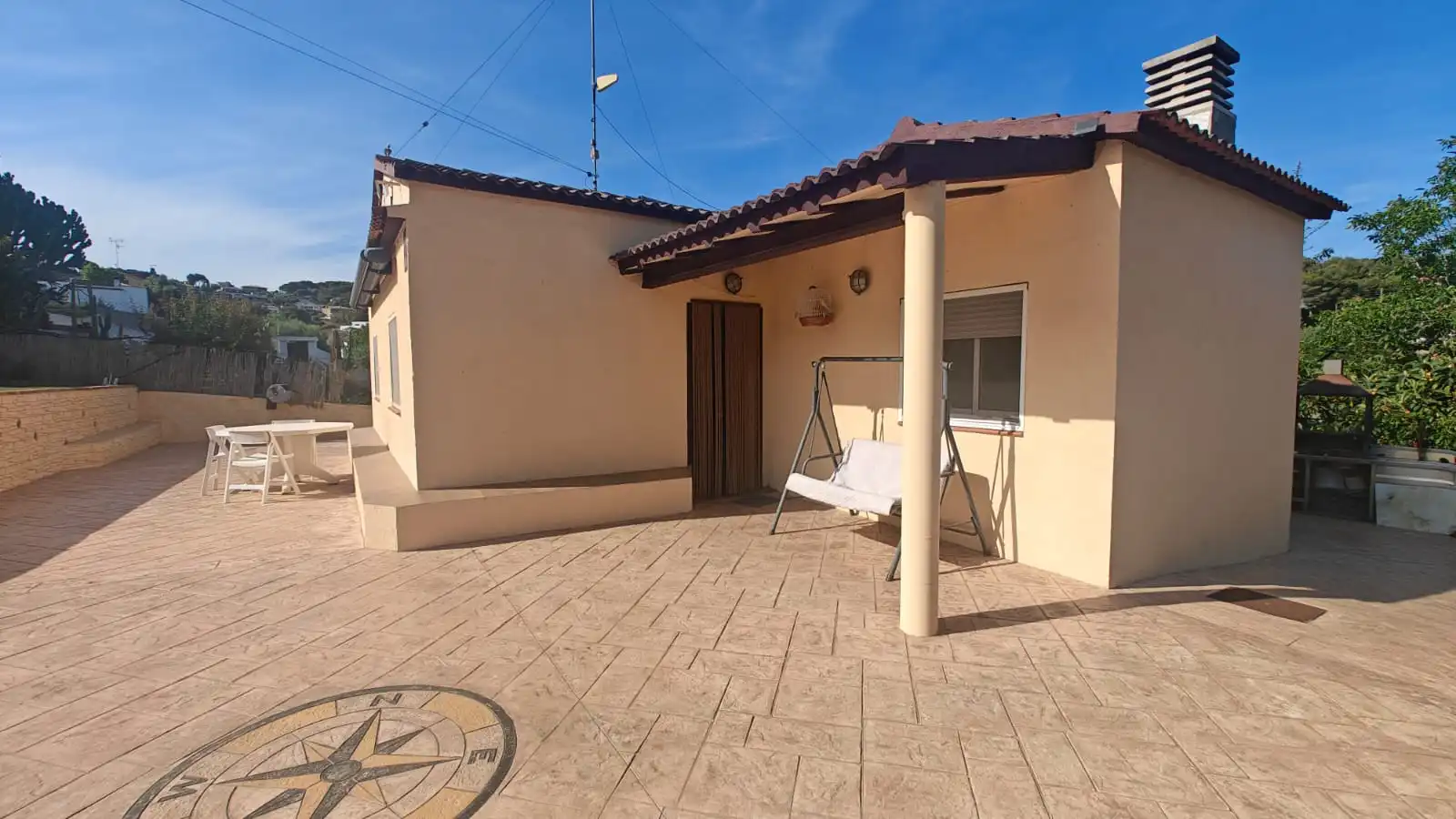 Vista exterior de Casa o chalet en venta en Cunit con Aire acondicionado y Jardín privado