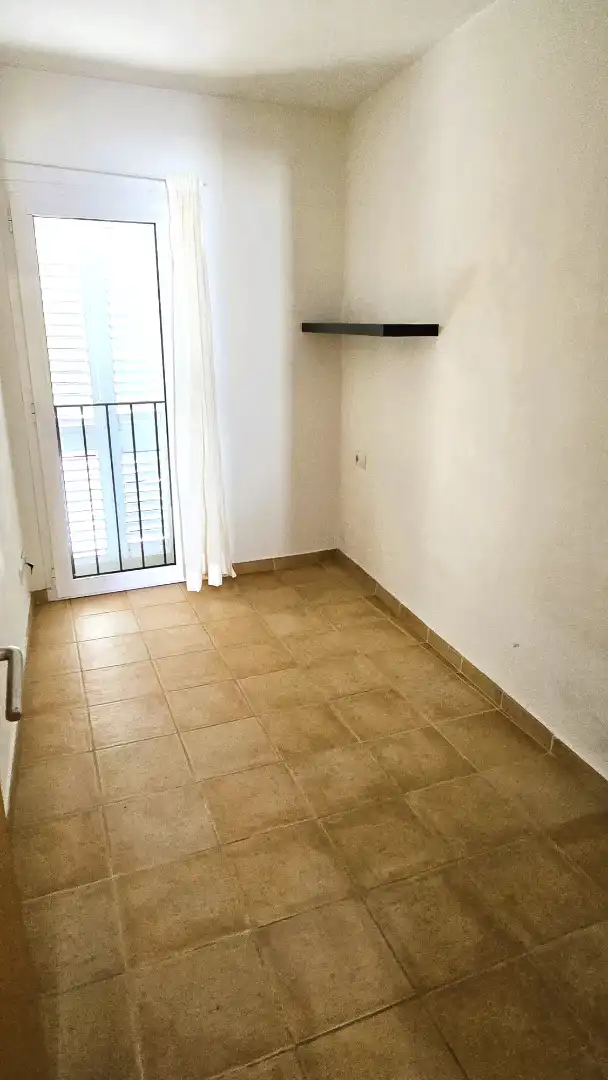 Dormitori de Apartament en venda en Cadaqués amb Aire condicionat, Calefacció i Balcó