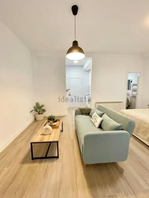 Sala d'estar de Apartament en venda en Madrid amb Aire condicionat, Calefacció i Terrassa