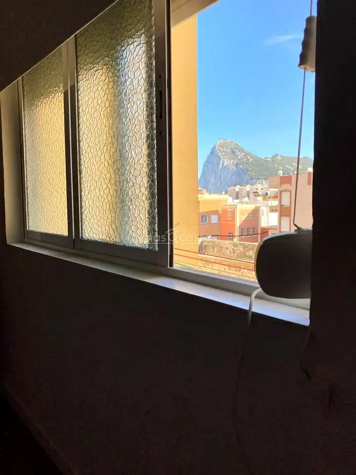Außenansicht von Wohnung zur Miete in La Línea de la Concepción