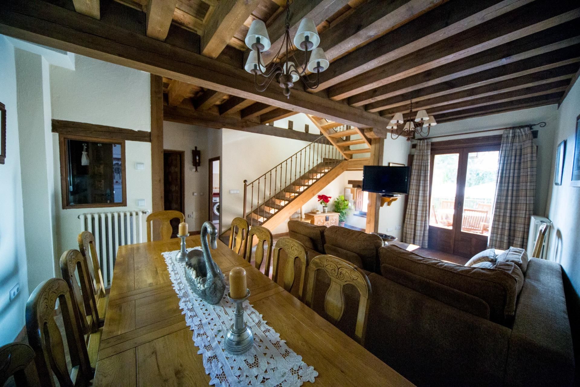 Menjador de Casa o xalet de lloguer en Pedraza amb Calefacció, Jardí privat i Terrassa
