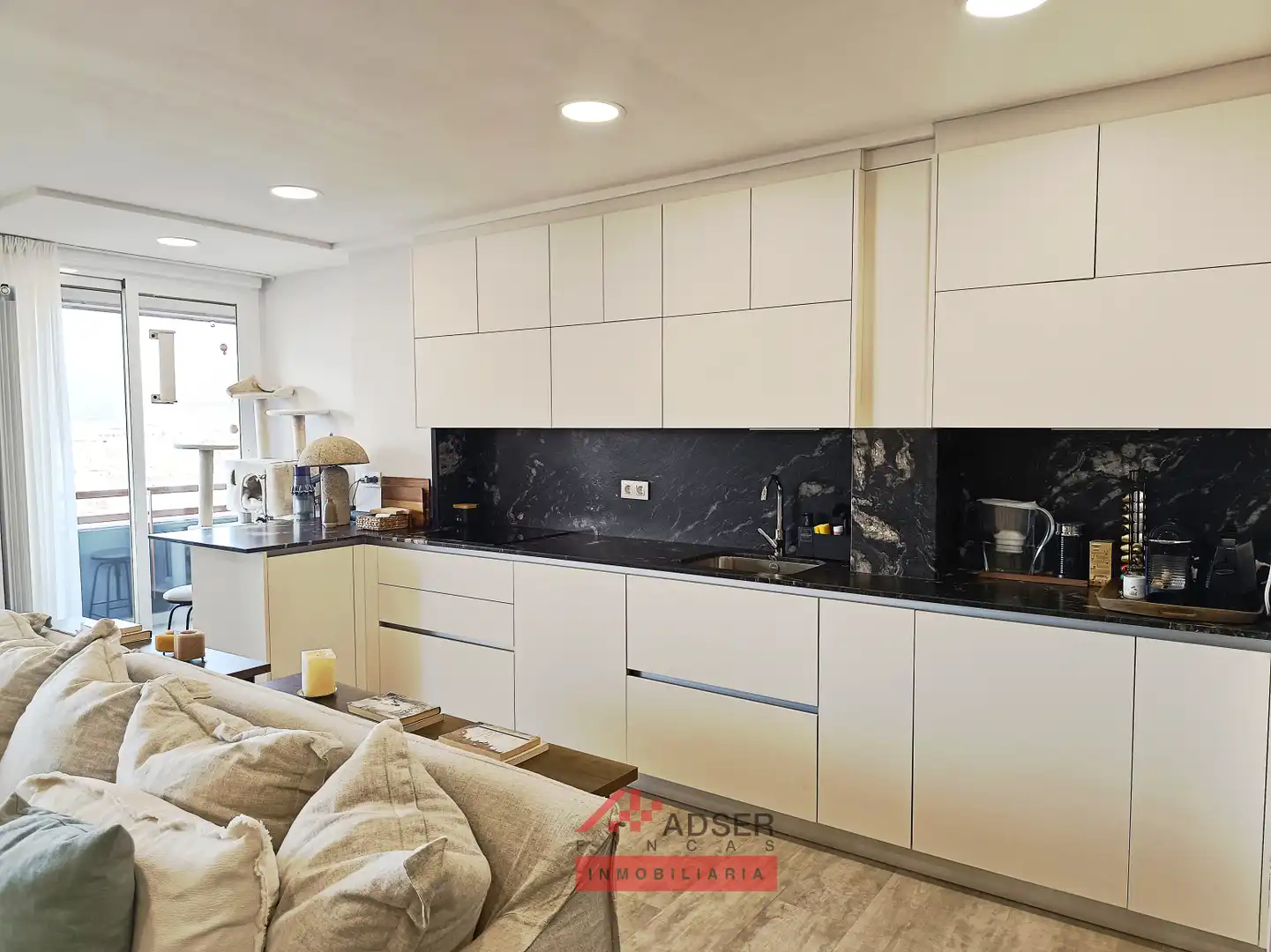 Cuina de Pis en venda en  Logroño amb Aire condicionat, Calefacció i Terrassa