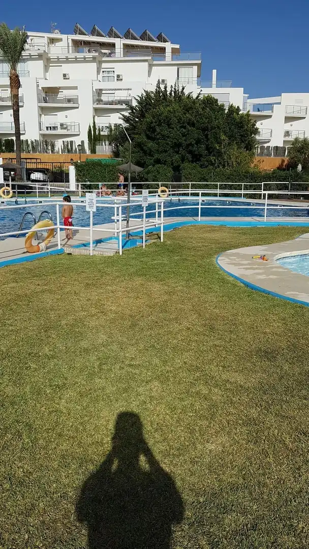 Schwimmbecken von Wohnung zur Miete in Sotogrande mit Möbliert und Gemeinschaftspool
