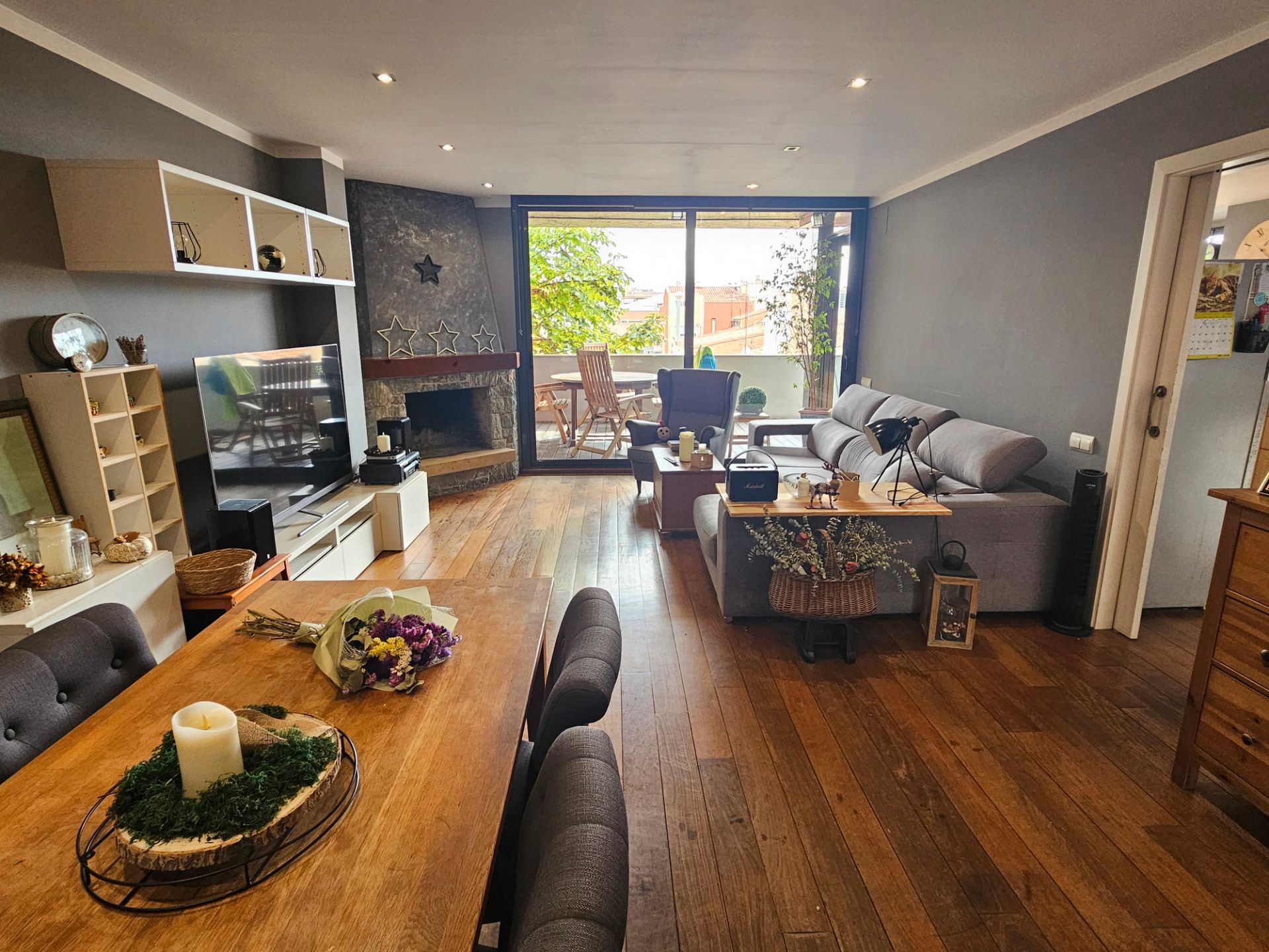 Sala d'estar de Àtic en venda en Sabadell amb Calefacció, Parquet i Terrassa
