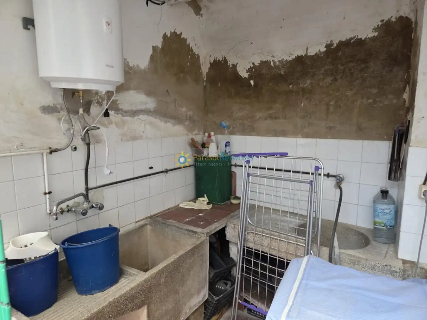 Cuina de Casa adosada en venda en Vilallonga / Villalonga amb Terrassa, Traster i Balcó
