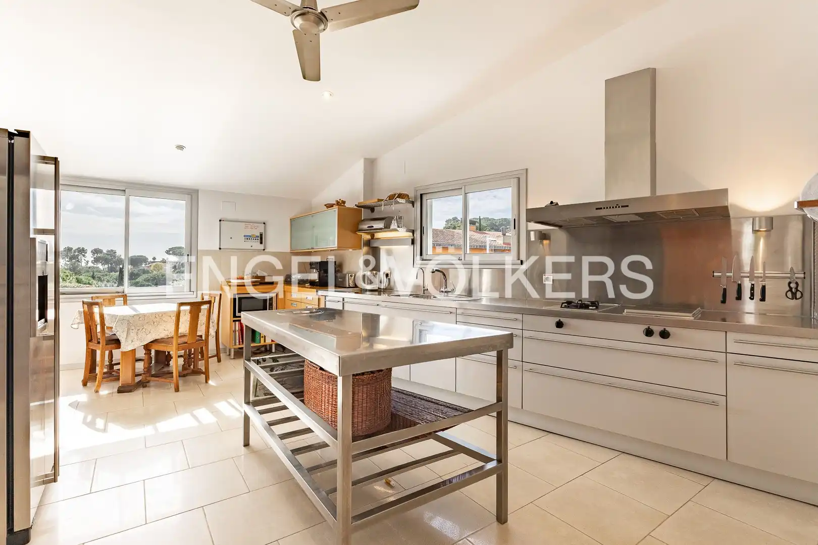 Cocina de Casa o chalet en venta en Sant Andreu de Llavaneres con Calefacción, Jardín privado y Parquet