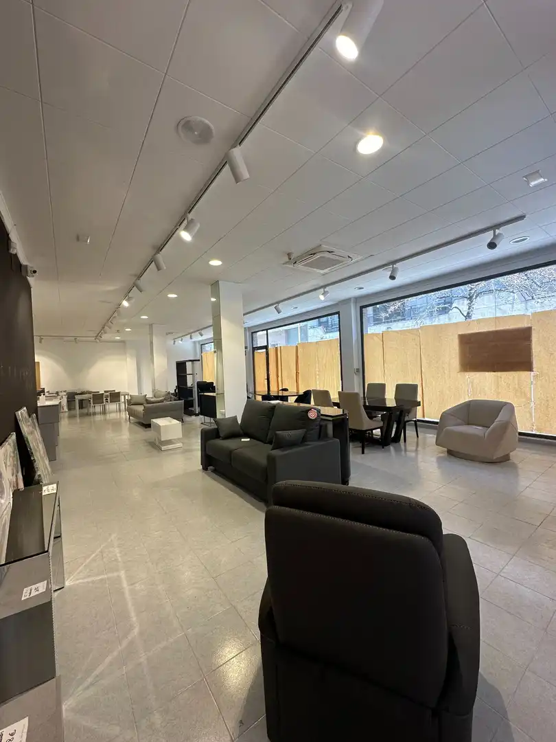 Locale commerciale in vendita a PUIG ROM