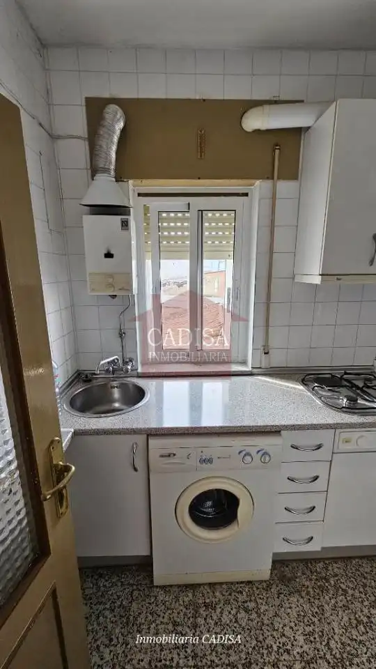 Cocina de Casa o chalet en venta en Calvarrasa de Abajo con Jardín privado, Trastero y Amueblado