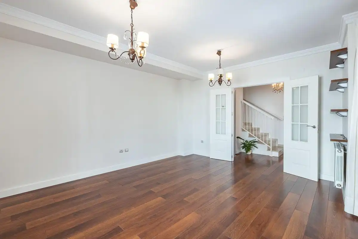 Esszimmer von Einfamilien-Reihenhaus zur Miete in Armilla mit Klimaanlage, Heizung und Abstellraum