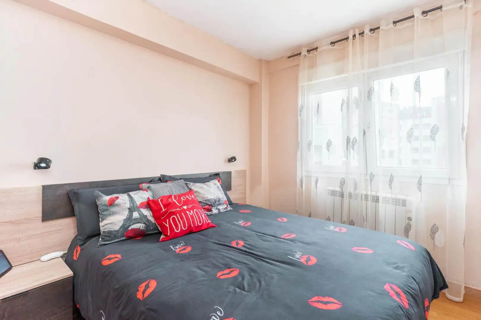 Habitación de Piso en venta en Gijón  con Calefacción, Terraza y Amueblado
