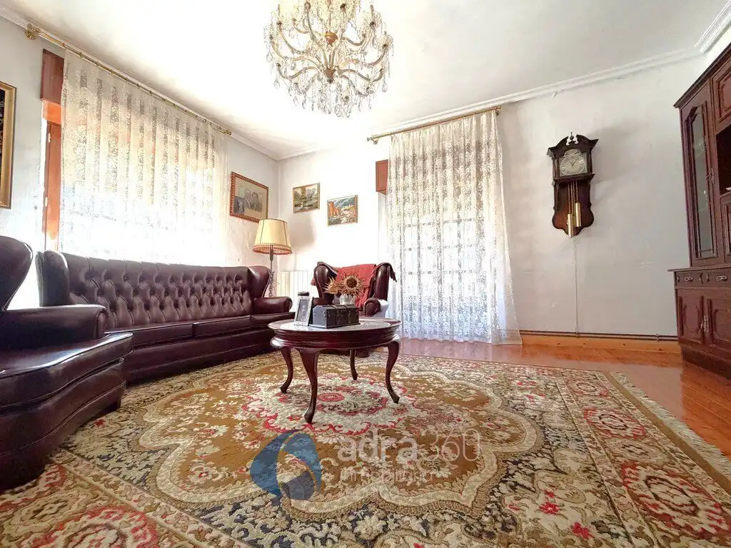 Wohnzimmer von Country house zum Verkauf in Lanciego / Lantziego mit Heizung, Terrasse und Abstellraum