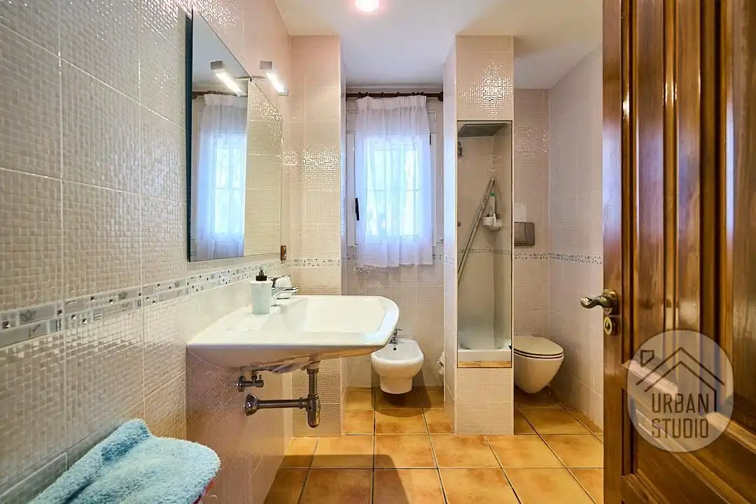 Bathroom of Houses for sale in San Vicente del Raspeig / Sant Vicent del Raspeig  with Heating, Private garden and Terrace