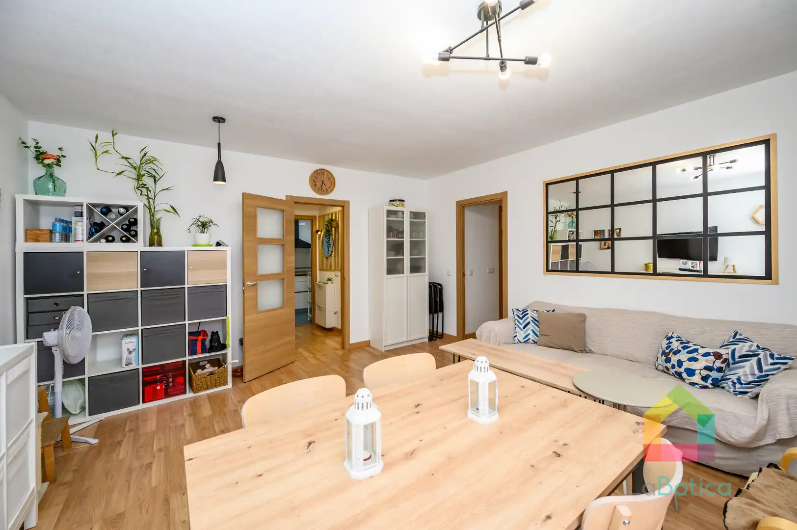 Living room of Flat for sale in Gerindote  with Air Conditioner, Heating and Oven